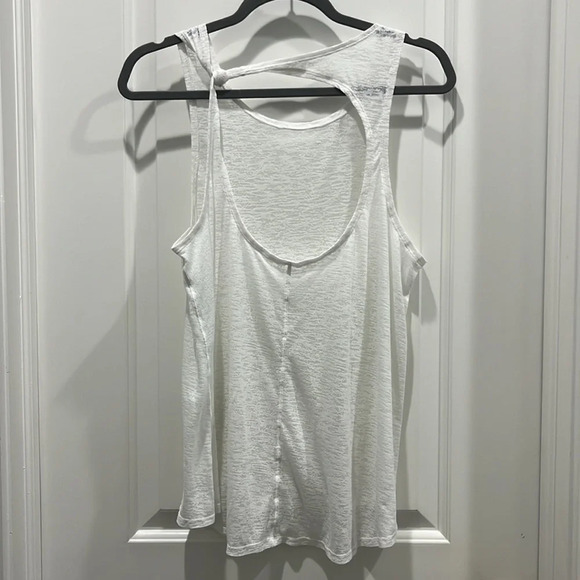 Lululemon White Sheer Activewear Tank Top with Cut Out Back Sz 8 - Picture 4 of 5